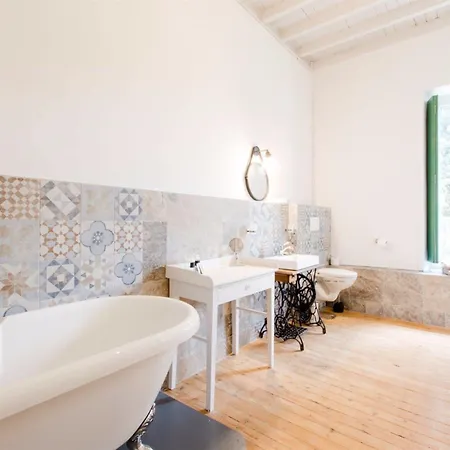 La Guilbaudiere Bed & Breakfast *